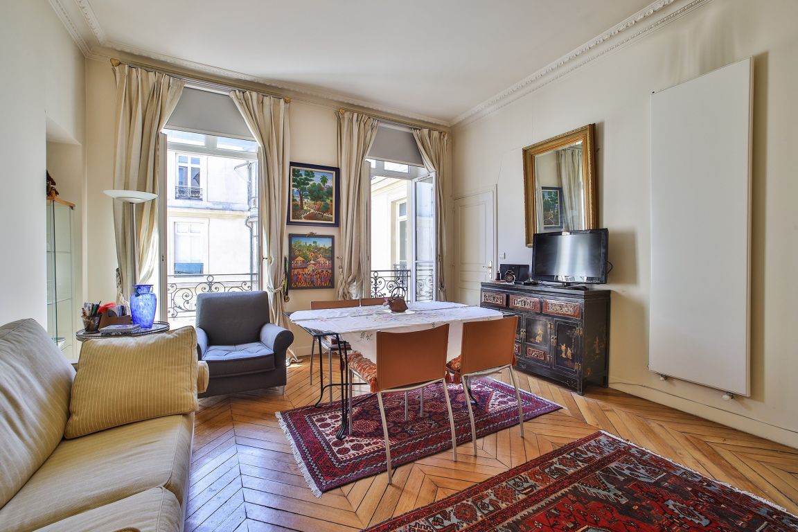 studio en vente sur PARIS (75008)