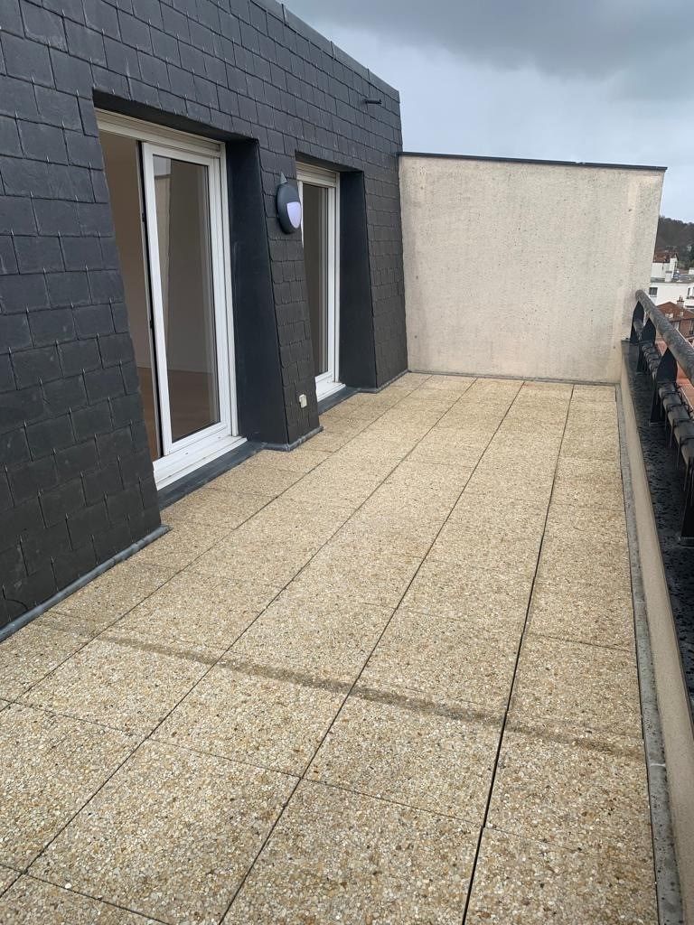 apartment 4 rooms for rent on CHAVILLE (92370)