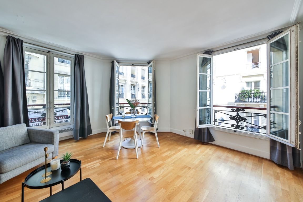 apartment 2 rooms for sale on PARIS (75008)